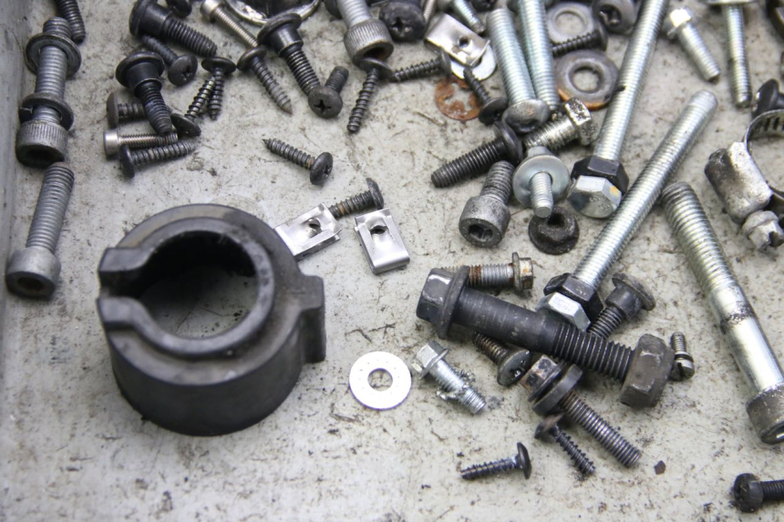 photo de SAC VISSERIE VIS GILERA RUNNER SP 50 (2009 - 2017) - Zoom état d’usage