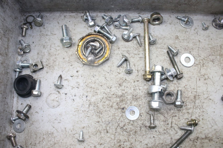 photo de SAC VISSERIE VIS JM MOTORS SANTANA 50 (2014 - 2023) - Gros plan technique