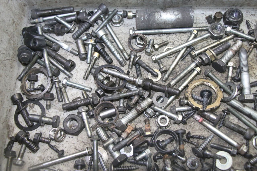 photo de SAC VISSERIE VIS PEUGEOT SATELIS 125 (2013 - 2018) - Détail de la pièce