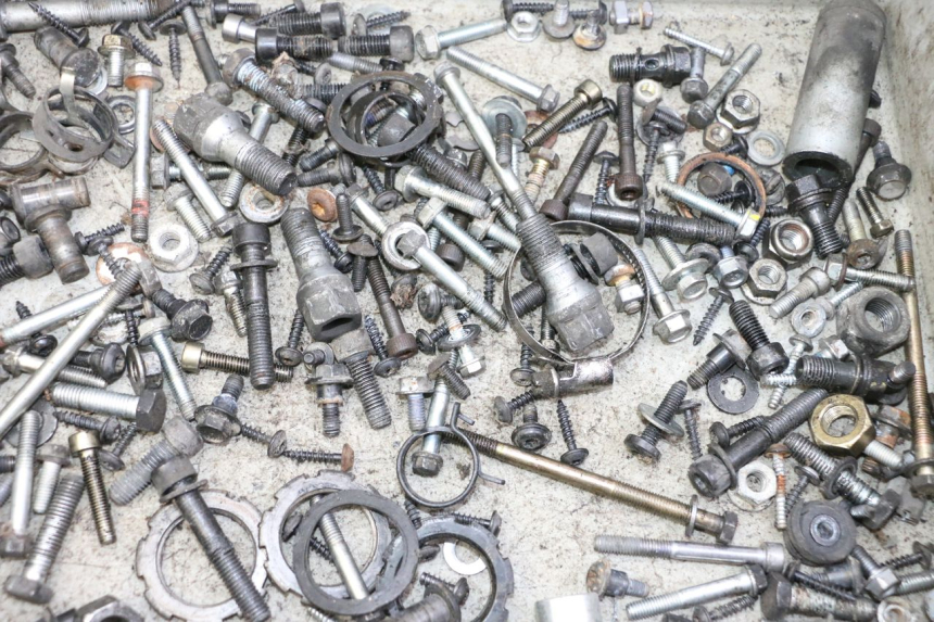 photo de SAC VISSERIE VIS PEUGEOT SATELIS 125 (2013 - 2018) - Détail de la pièce