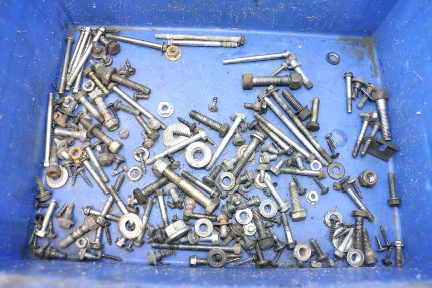 photo de SAC VISSERIE VIS PEUGEOT SATELIS 125 (2006 - 2009) - Vue principale