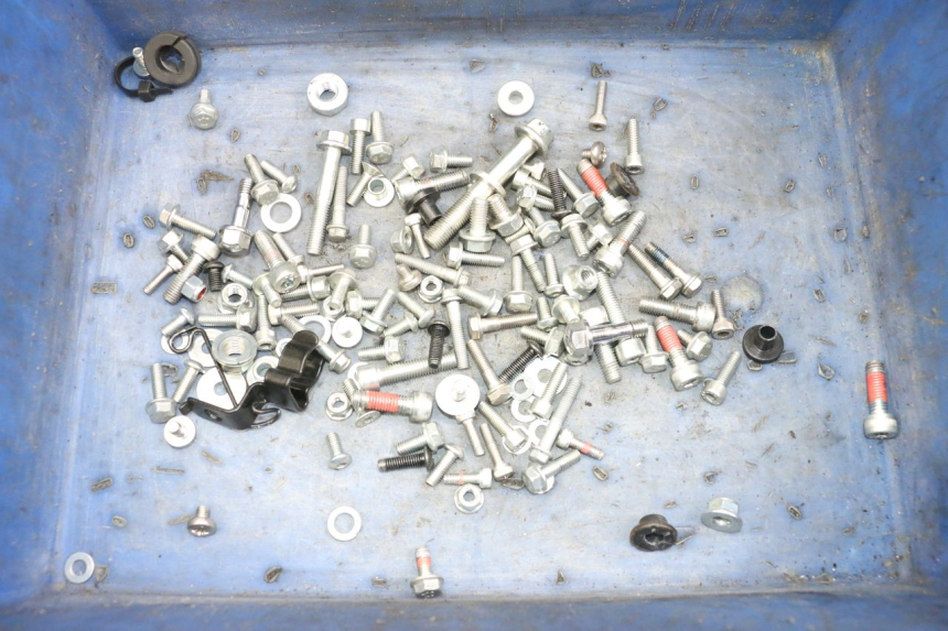 photo de SAC VISSERIE VIS ROYAL ENFIELD SCRAM 411 (2022 - 2024) - Vue principale