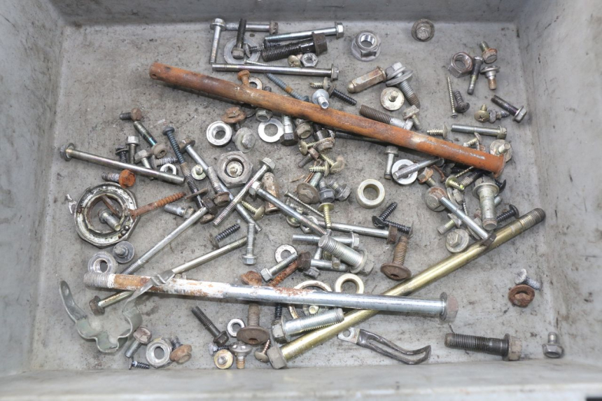 photo de SAC VISSERIE VIS HONDA SCV LEAD 100 (2003 - 2007) - Vue principale