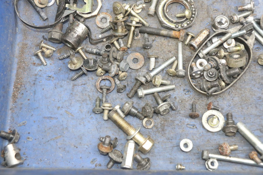 photo de SAC VISSERIE VIS HONDA SCV LEAD 100 (2003 - 2007) - Autre angle de vue