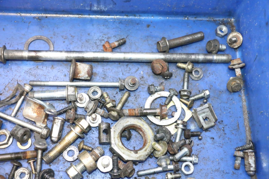 photo de SAC VISSERIE VIS HONDA SCV LEAD 100 (2003 - 2007) - Vue d’ensemble