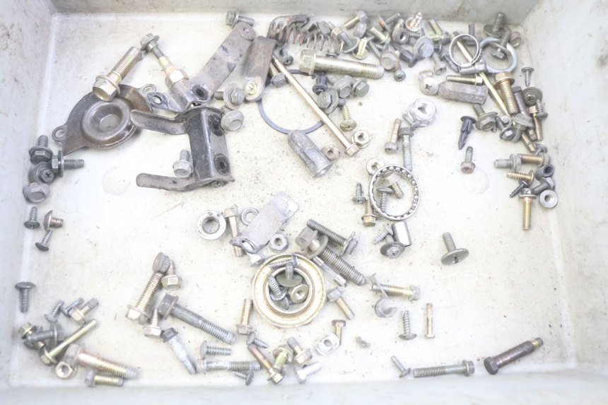 photo de SAC VISSERIE VIS KYMCO SENTO 100 (2008 - 2013) - Détail de la pièce