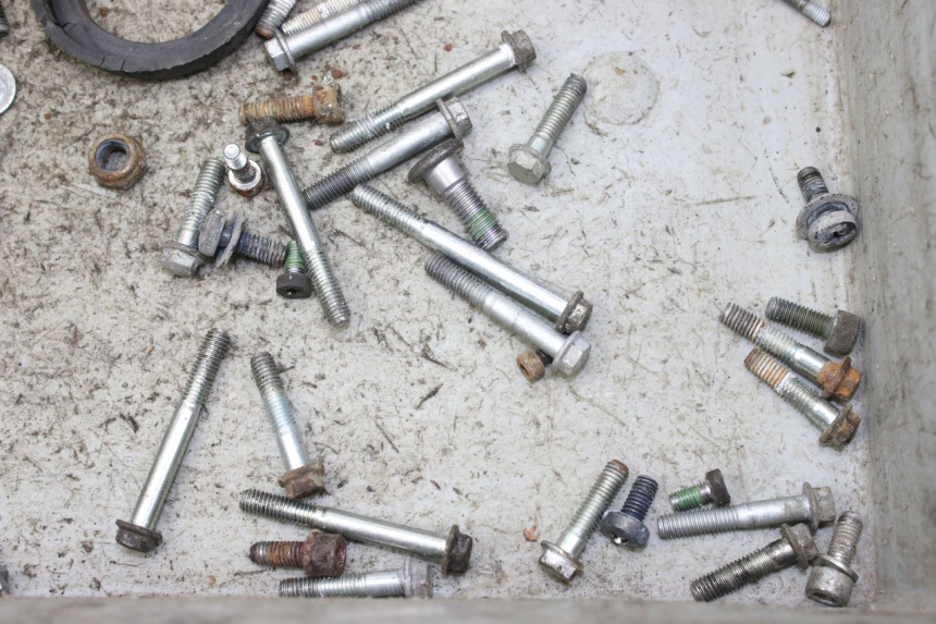 photo de SAC VISSERIE VIS GILERA SMT SUPERMOTARD 50 (2009 - 2017) - Zoom état d’usage