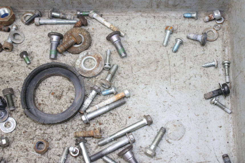 photo de SAC VISSERIE VIS GILERA SMT SUPERMOTARD 50 (2009 - 2017) - Autre angle de vue