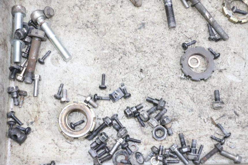 photo de SAC VISSERIE VIS PEUGEOT SPEEDFIGHT 4 4T EFI 50 (2021 - 2025) - Autre angle de vue