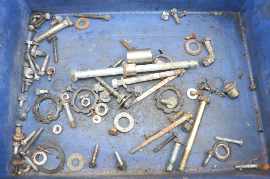 photo de SAC VISSERIE VIS PEUGEOT SPEEDFIGHT LC 50 (1996 - 2002) - Vue principale