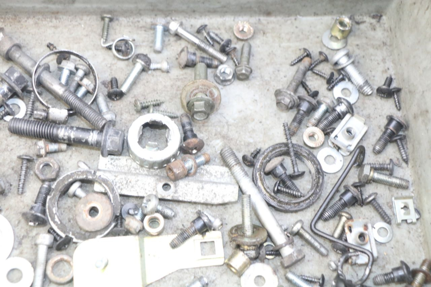 photo de SAC VISSERIE VIS APRILIA SR 2T 50 (2012 - 2017) - Autre angle de vue