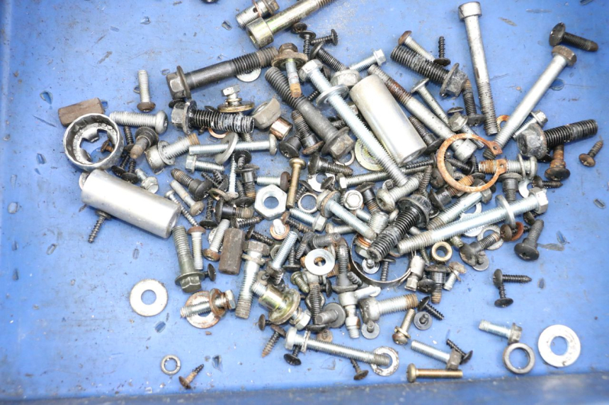 photo de SAC VISSERIE VIS APRILIA SR MOTARD 50 (2012 - 2018) - Détail de la pièce