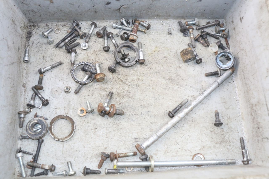 photo de SAC VISSERIE VIS GILERA STALKER 50 (2004 - 2014) - Détail de la pièce