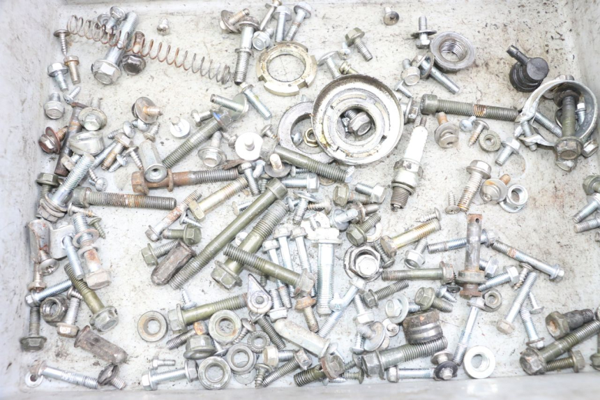 photo de SAC DE VIS ET BOULONS VASTRO STREET X 4T 50 (2016 - 2021) - Détail de la pièce