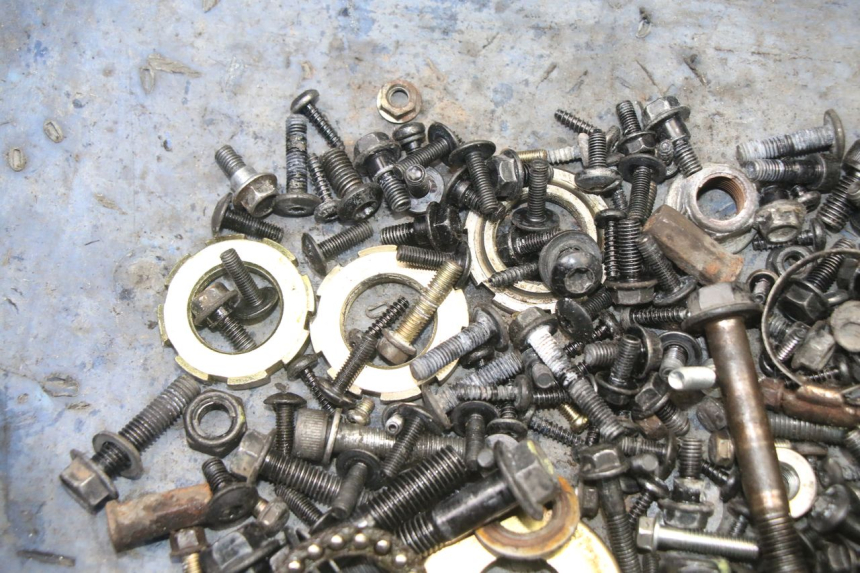 photo de SAC VISSERIE VIS PEUGEOT STREETZONE I 2T 50 (2018 - 2020) - Détail de la pièce