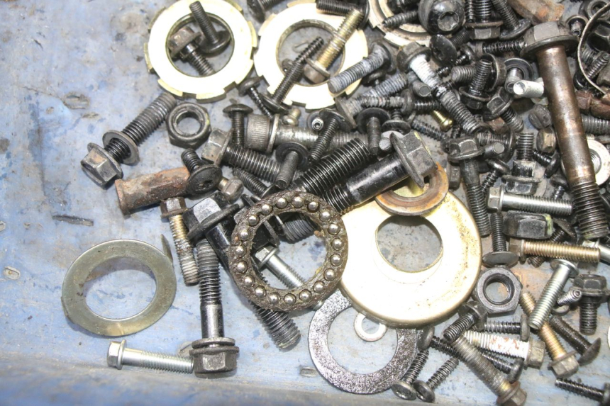 photo de SAC VISSERIE VIS PEUGEOT STREETZONE I 2T 50 (2018 - 2020) - Autre angle de vue