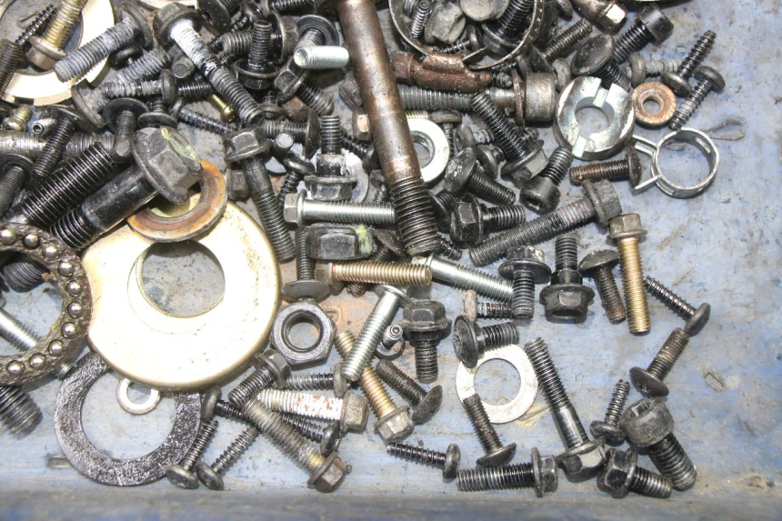 photo de SAC VISSERIE VIS PEUGEOT STREETZONE I 2T 50 (2018 - 2020) - Gros plan technique