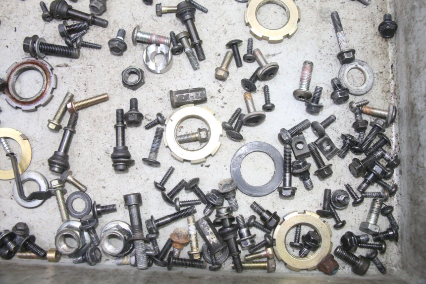 photo de SAC VISSERIE VIS PEUGEOT STREETZONE I 2T 50 (2018 - 2020) - Gros plan technique