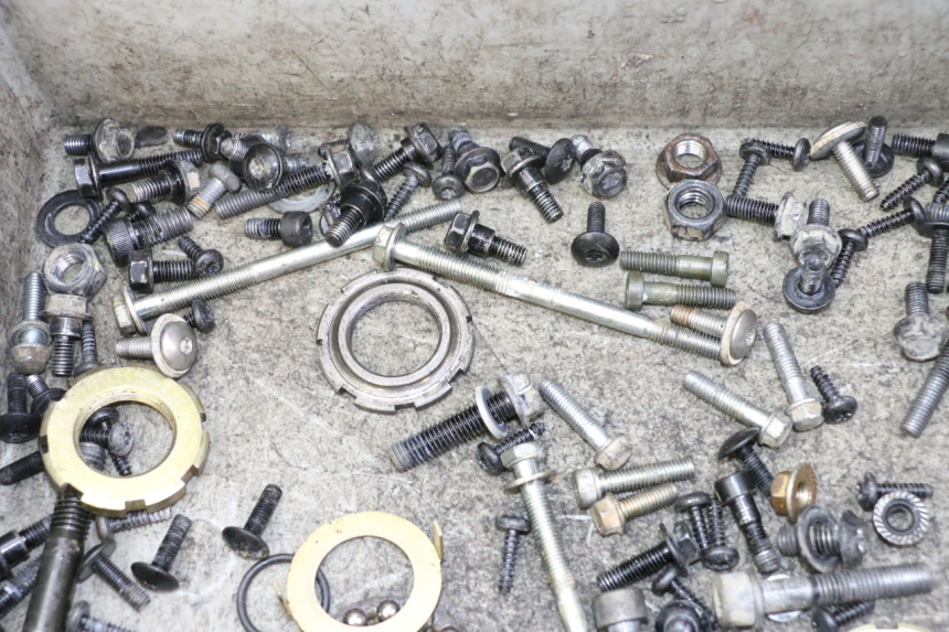 photo de SAC VISSERIE VIS PEUGEOT STREETZONE I NAKED 2T 50 (2018 - 2020) - Détail de la pièce