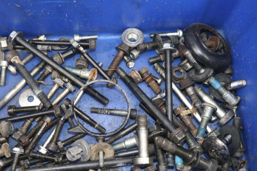 photo de SAC VISSERIE VIS SUZUKI GSXF GSX F 600 (1988 - 1997) - Détail de la pièce