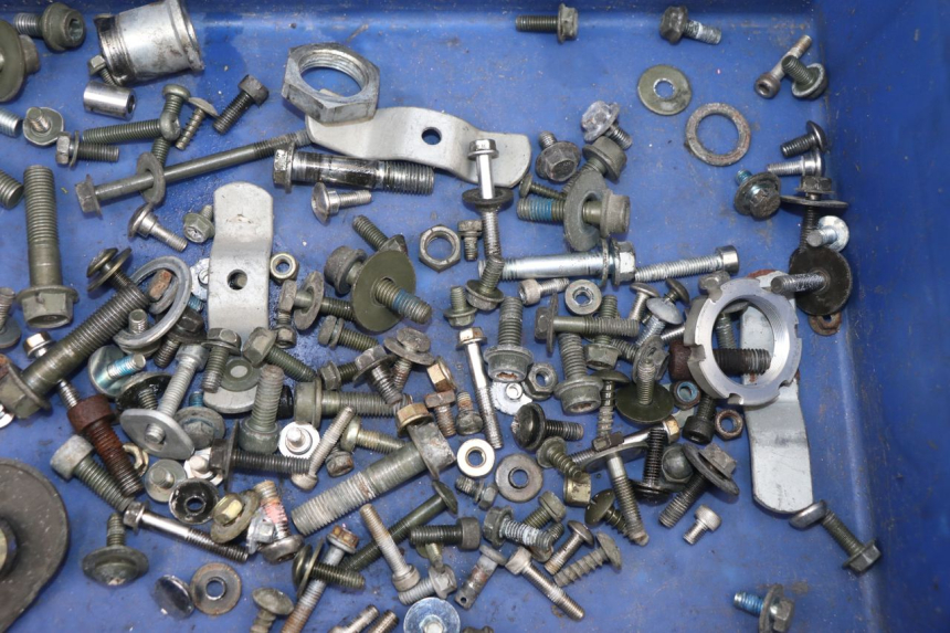 photo de SAC VISSERIE VIS SUZUKI XF FREEWIND 650 (1997 - 2003) - Détail de la pièce