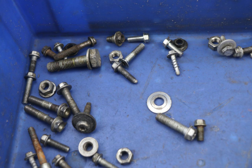 photo de SAC VISSERIE VIS KTM SX 65 (2003 - 2008) - Gros plan technique