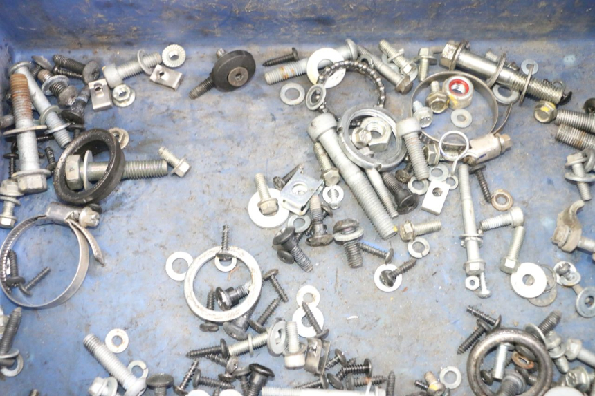 photo de SAC VISSERIE VIS APRILIA SXR 50 (2021 - 2023) - Détail de la pièce