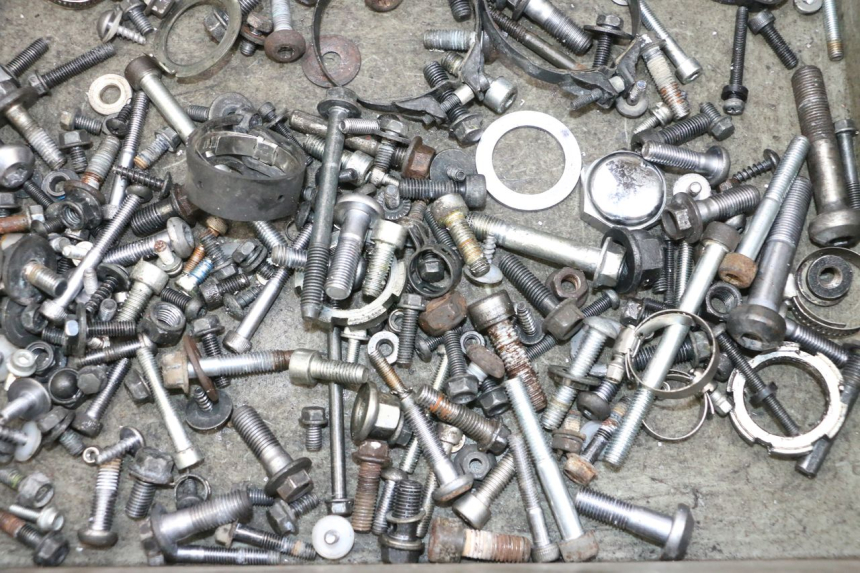 photo de SAC VISSERIE VIS YAMAHA TDM ABS 900 (2002 - 2014) - Détail de la pièce