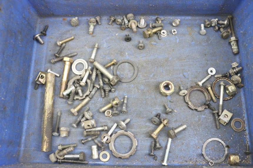 photo de SAC VISSERIE VIS PEUGEOT TKR TREKKER FURIOUS 50 (2005 - 2014) - Vue principale