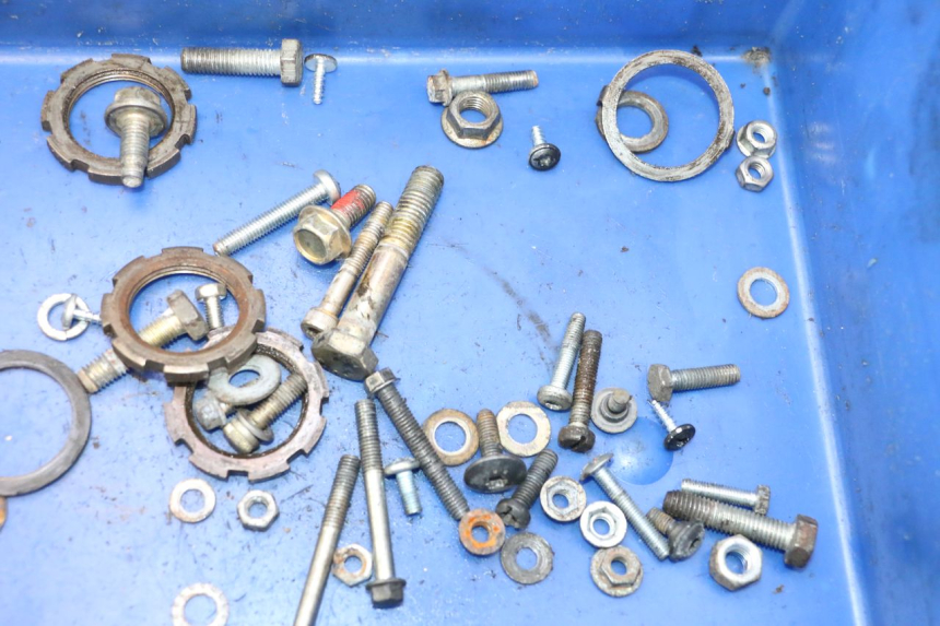photo de SAC VISSERIE VIS PEUGEOT TREKKER TKR 50 (2005 - 2014) - Vue d’ensemble