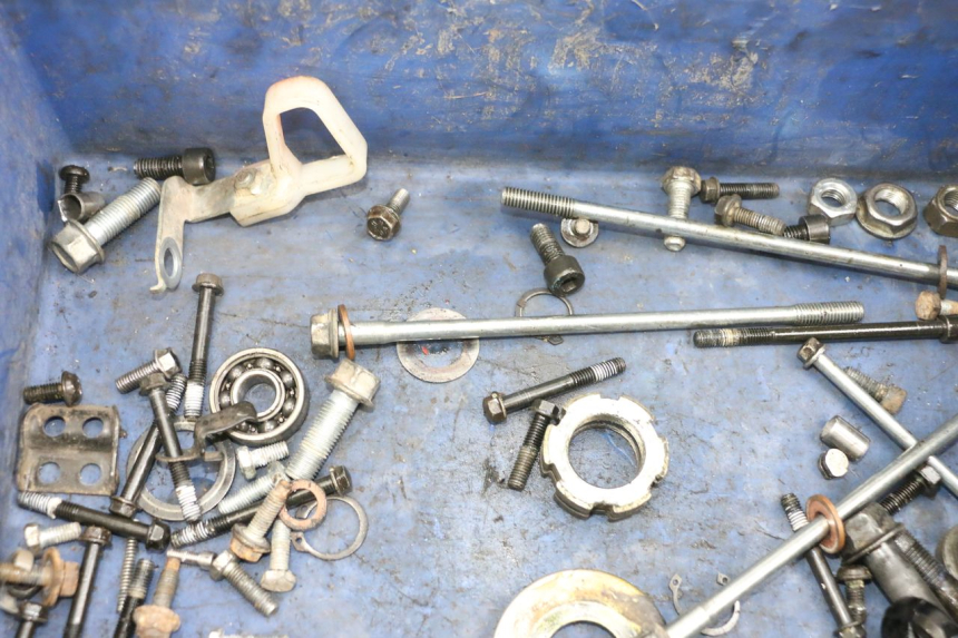 photo de SAC VISSERIE VIS YAMAHA TTR 125 (2000 - 2020) - Détail de la pièce