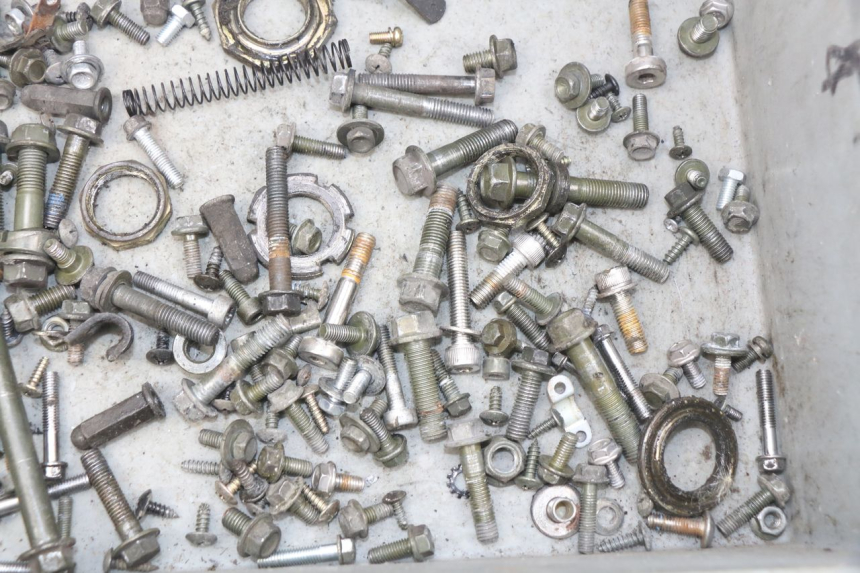 photo de SAC VISSERIE VIS PEUGEOT TWEET 4T 50 (2018 - 2022) - Zoom état d’usage