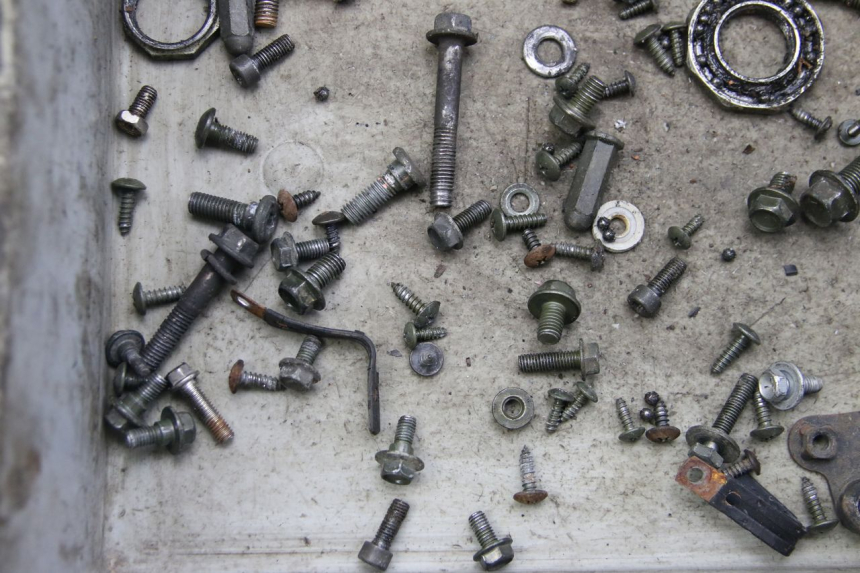 photo de SAC VISSERIE VIS PEUGEOT TWEET 4T 50 (2010 - 2014) - Détail de la pièce