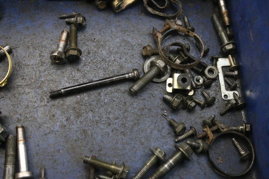 photo de SAC VISSERIE VIS PEUGEOT TWEET 4T 50 (2010 - 2014) - Détail de la pièce