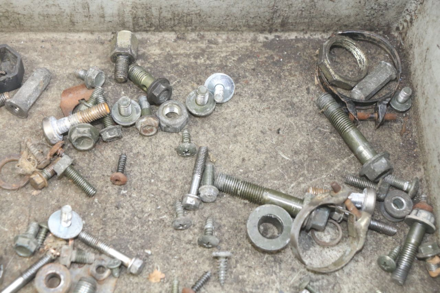 photo de SAC VISSERIE VIS PEUGEOT TWEET 4T 50 (2010 - 2014) - Autre angle de vue