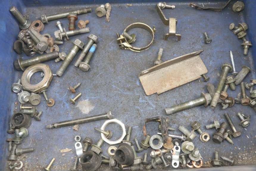 photo de SAC VISSERIE VIS PEUGEOT TWEET 4T 50 (2018 - 2022) - Détail de la pièce