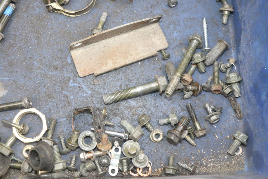 photo de SAC VISSERIE VIS PEUGEOT TWEET 4T 50 (2018 - 2022) - Zoom état d’usage