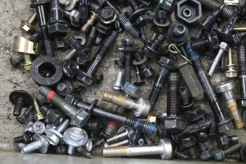 photo de SAC VISSERIE VIS PEUGEOT TWEET 4T 50 (2023 - 2025) - Autre angle de vue