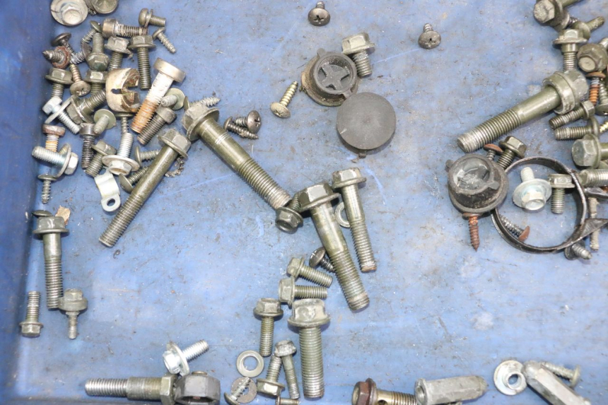 photo de SAC VISSERIE VIS PEUGEOT TWEET 4T 50 (2014 - 2019) - Zoom état d’usage