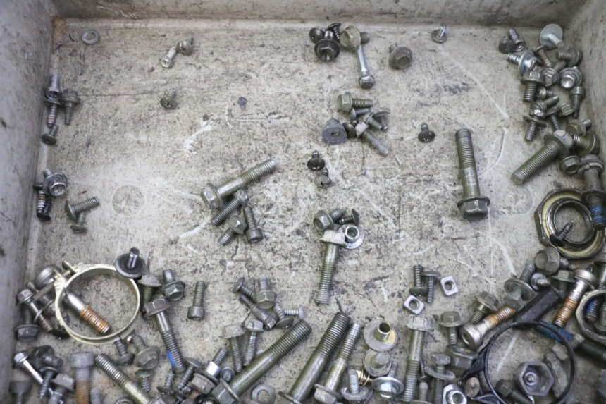 photo de SAC VISSERIE VIS PEUGEOT TWEET 4T 50 (2018 - 2022) - Détail de la pièce