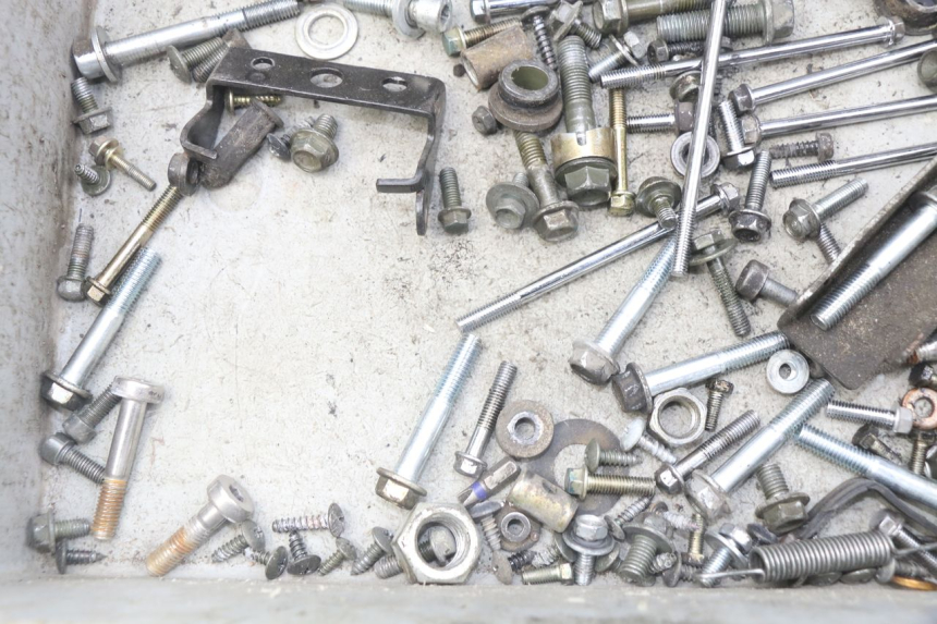 photo de SAC VISSERIE VIS PEUGEOT TWEET ACTIVE 4T 50 (2018 - 2022) - Zoom état d’usage