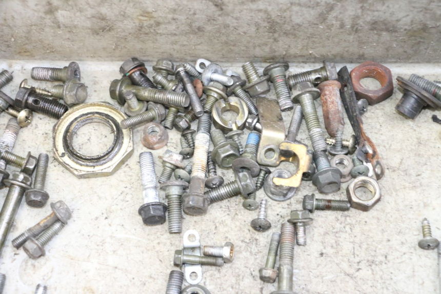 photo de SAC VISSERIE VIS PEUGEOT TWEET PRO CARGO 50 (2018 - 2022) - Détail de la pièce