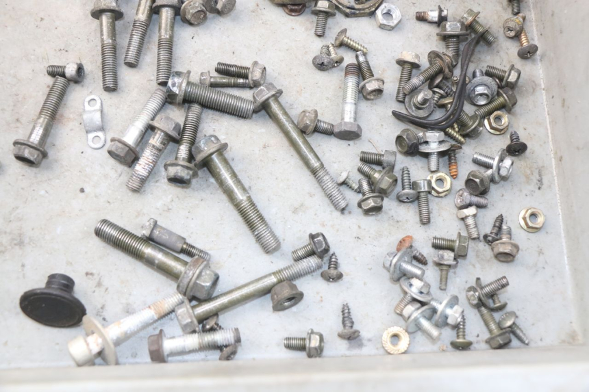 photo de SAC VISSERIE VIS PEUGEOT TWEET 125 (2010 - 2017) - Détail de la pièce