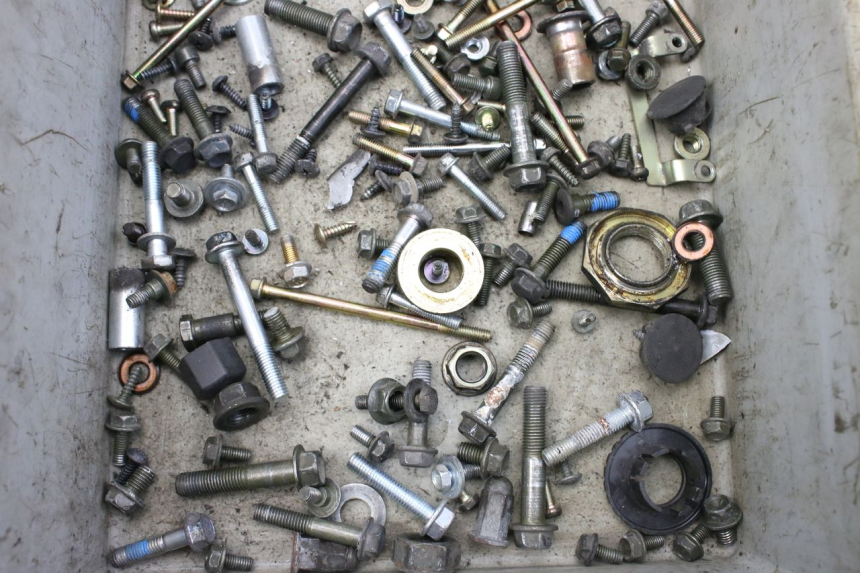 photo de SAC VISSERIE VIS PEUGEOT TWEET 125 (2010 - 2017) - Zoom état d’usage