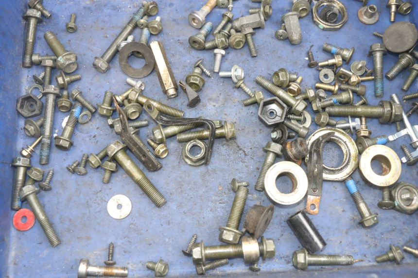 photo de SAC VISSERIE VIS PEUGEOT TWEET 125 (2018 - 2021) - Détail de la pièce