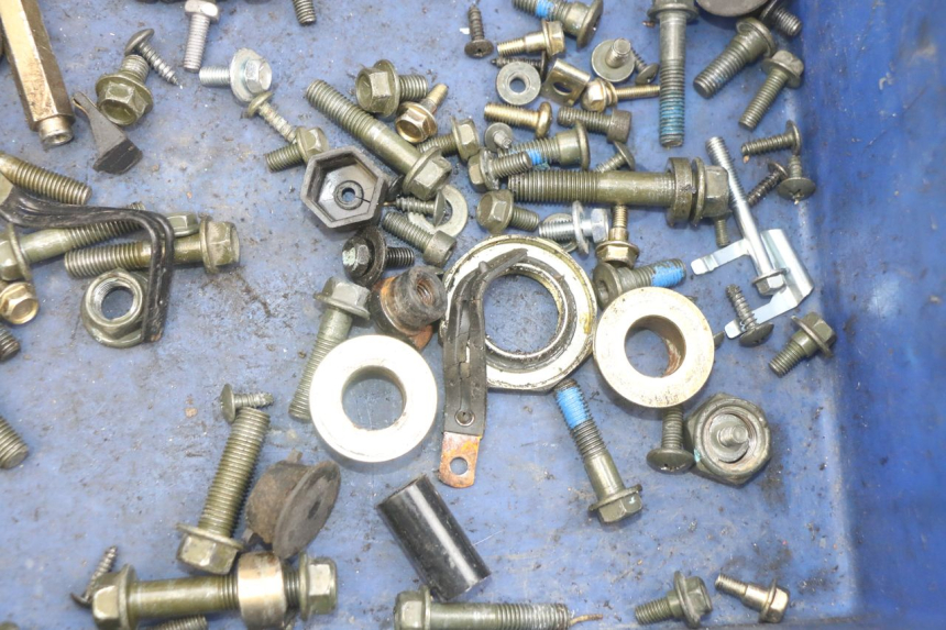 photo de SAC VISSERIE VIS PEUGEOT TWEET 125 (2018 - 2021) - Zoom état d’usage