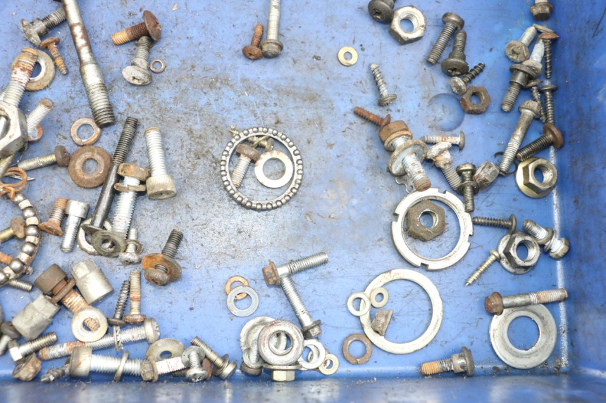 photo de SAC VISSERIE VIS PIAGGIO TYPHOON 80 (1994 - 1997) - Autre angle de vue