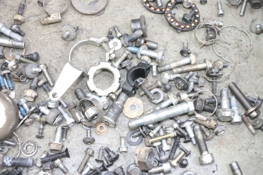 photo de SAC VISSERIE VIS YAMAHA TZR 50 (2008 - 2016) - Détail de la pièce