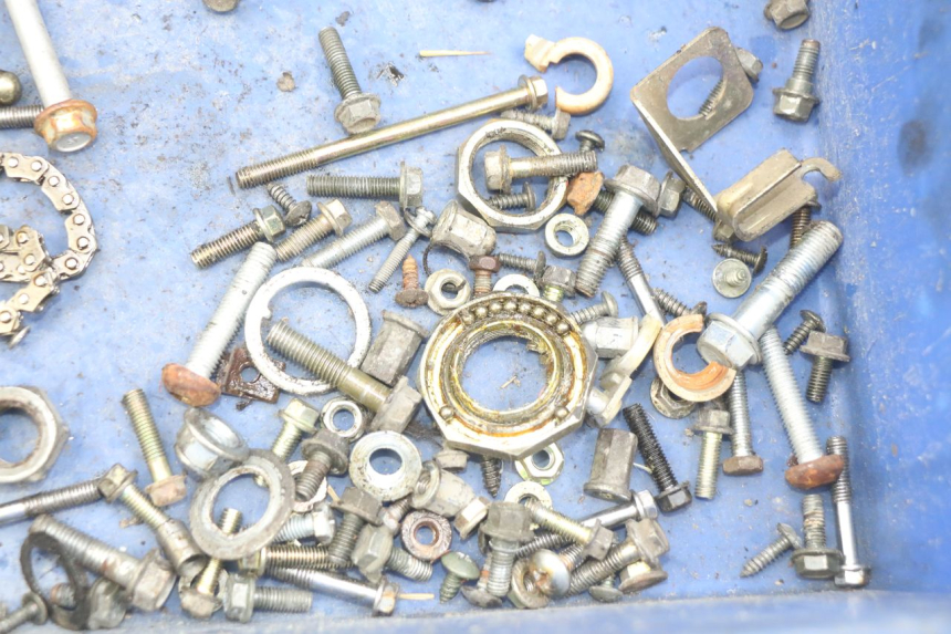 photo de SAC VISSERIE VIS PEUGEOT V-CLIC VCLIC 50 (2007 - 2013) - Autre angle de vue