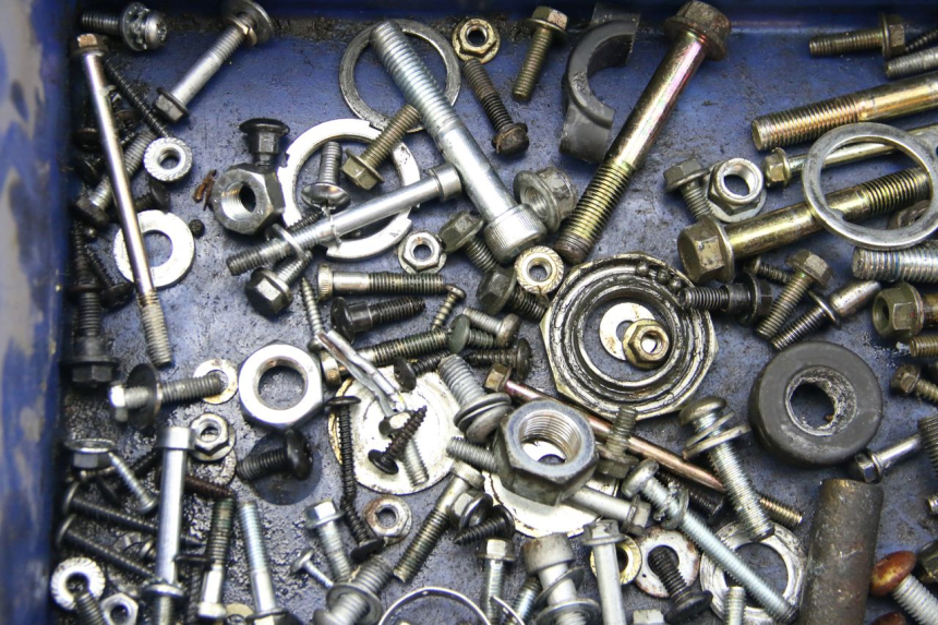 photo de SAC VISSERIE VIS PIAGGIO VESPA GTS SUPER IE 125 (2009 - 2016) - Gros plan technique